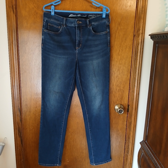 EddieBauer Slightly Curvy High Rise Slim Straight 12 - Picture 2 of 14